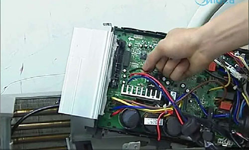 贵州美的空调电话是多少